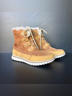 SOREL Cozy Joan Waterproof Winter Boots Size Women’s 8 Tan Suede Faux Fur
